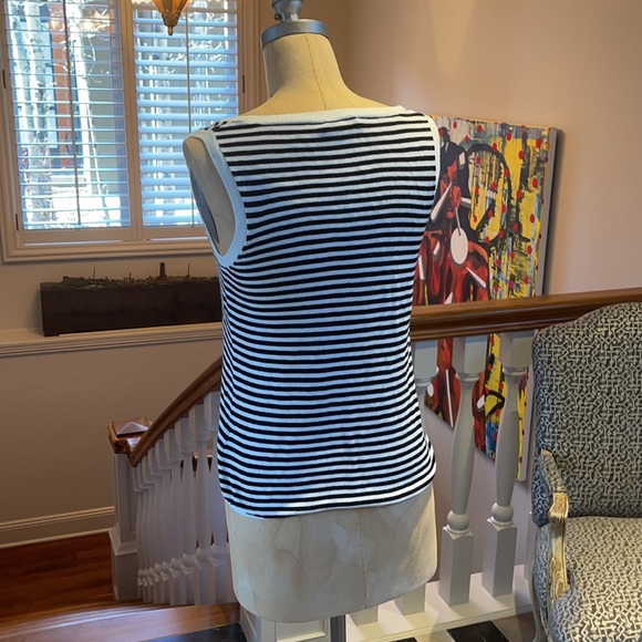 LA Made knit sweater tank size S - Picture 2 of 4